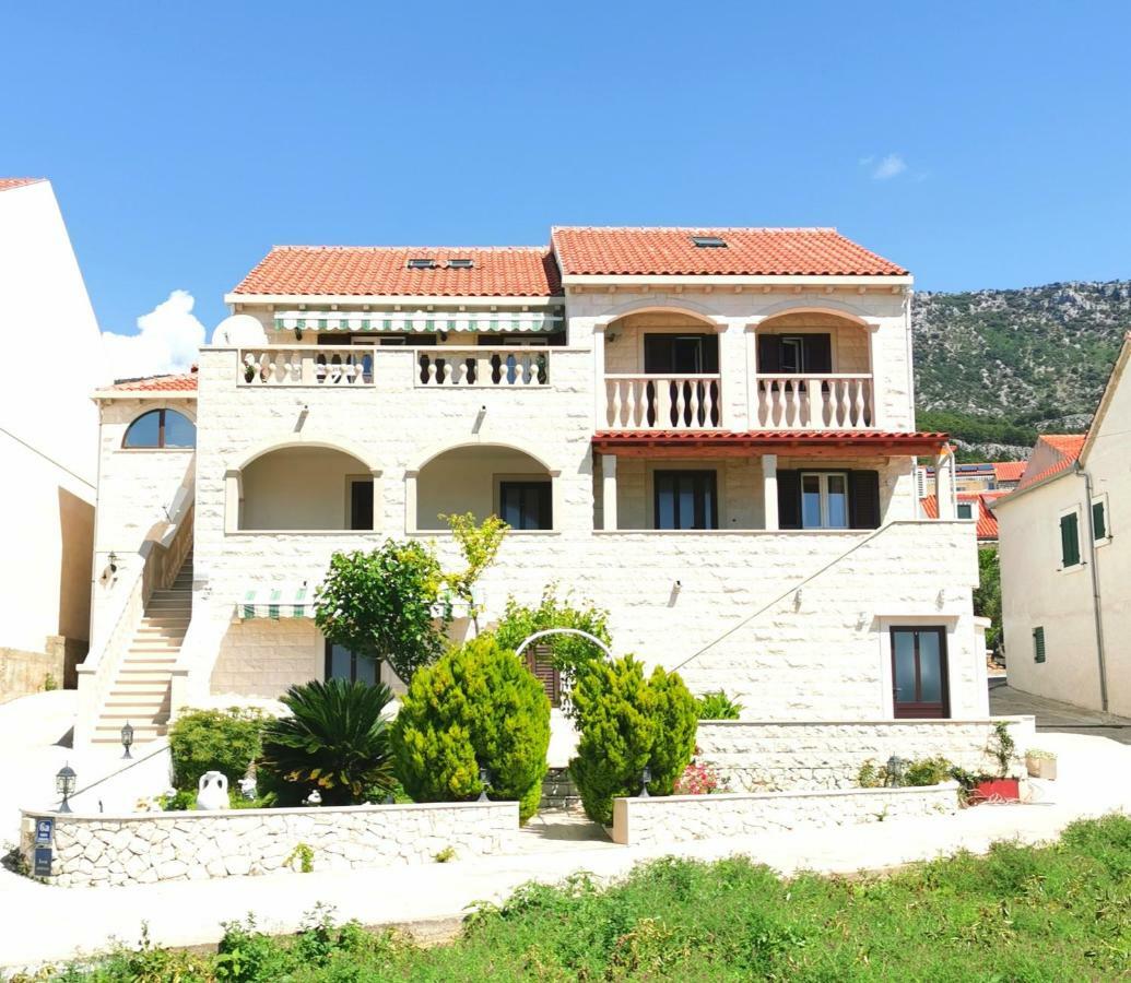 Apartments Fani Bol Kültér fotó